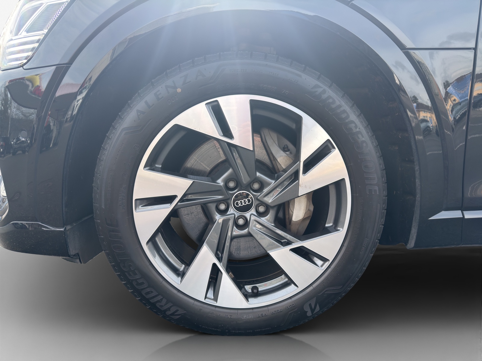 AUDI e-tron 55 Sportback S Line quattro-image-14