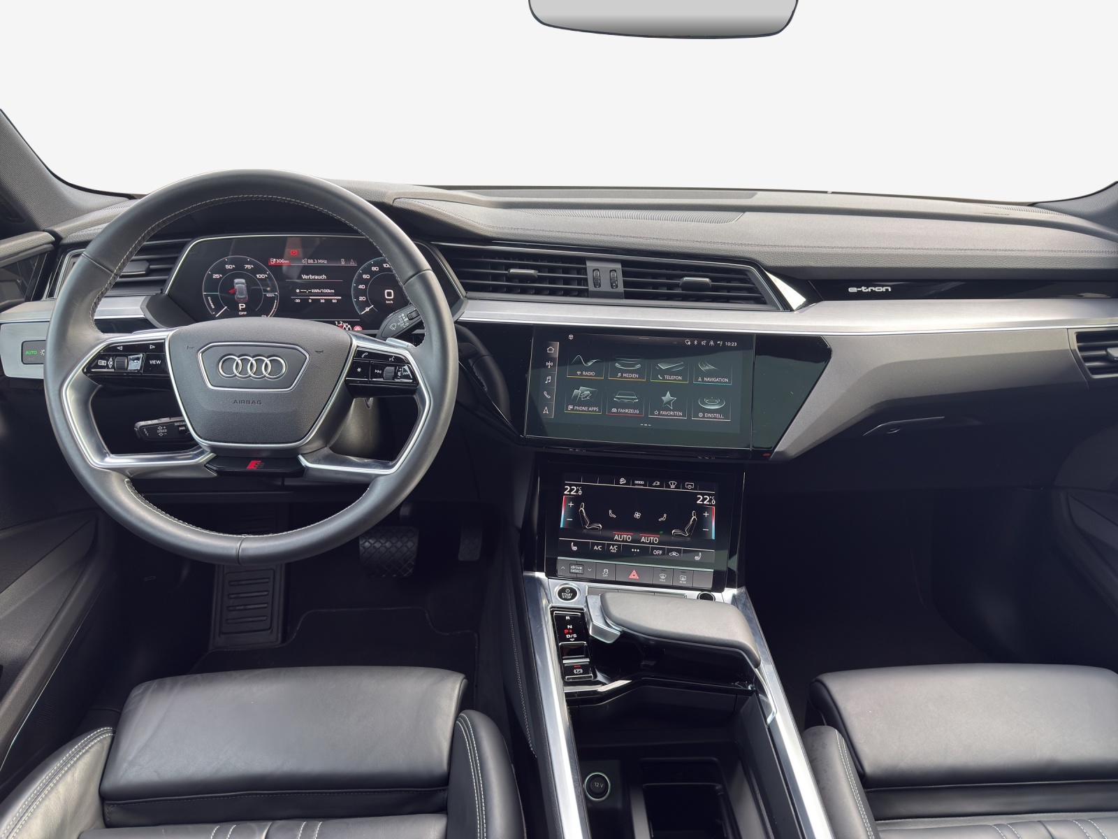 AUDI e-tron 55 Sportback S Line quattro-image-9