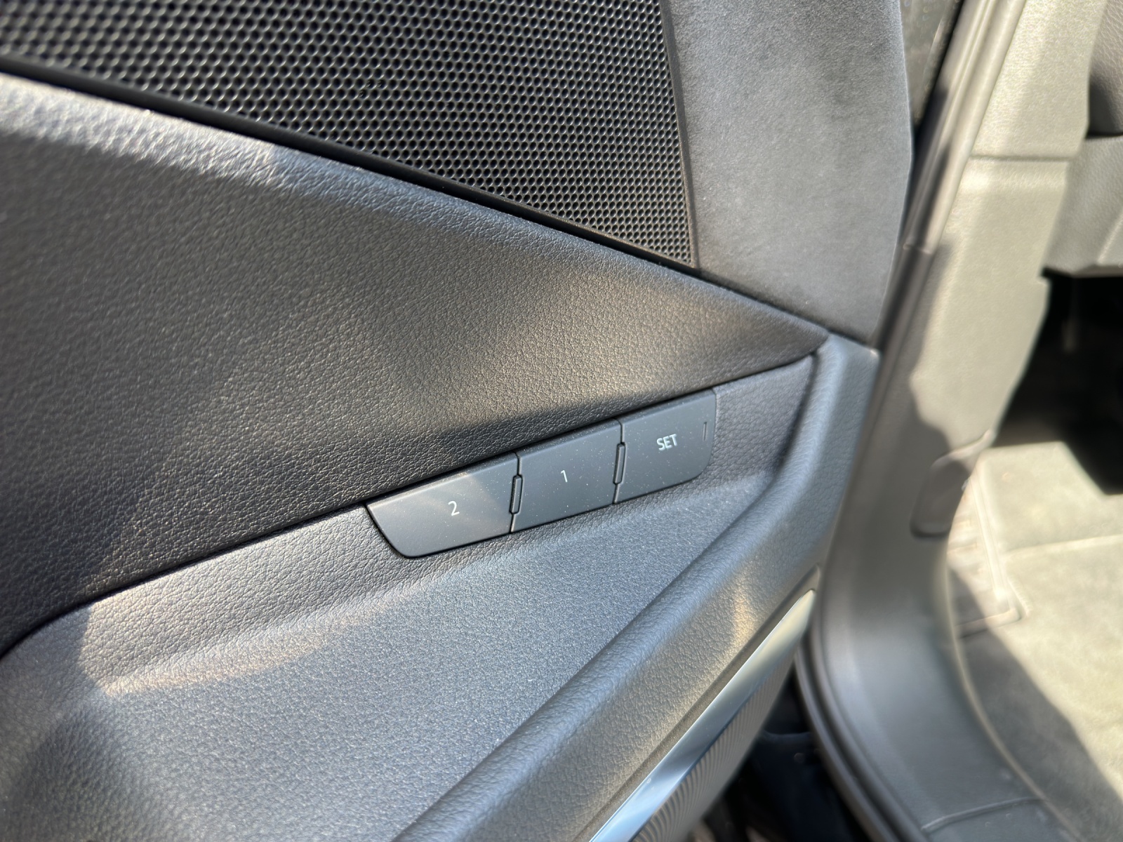 AUDI e-tron 55 Sportback S Line Black Edition quattro-image-14