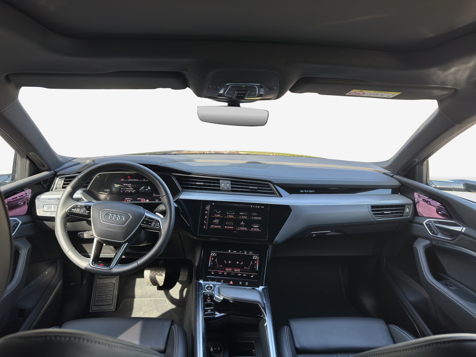 AUDI e-tron 55 Sportback S Line Black Edition quattro-image-9