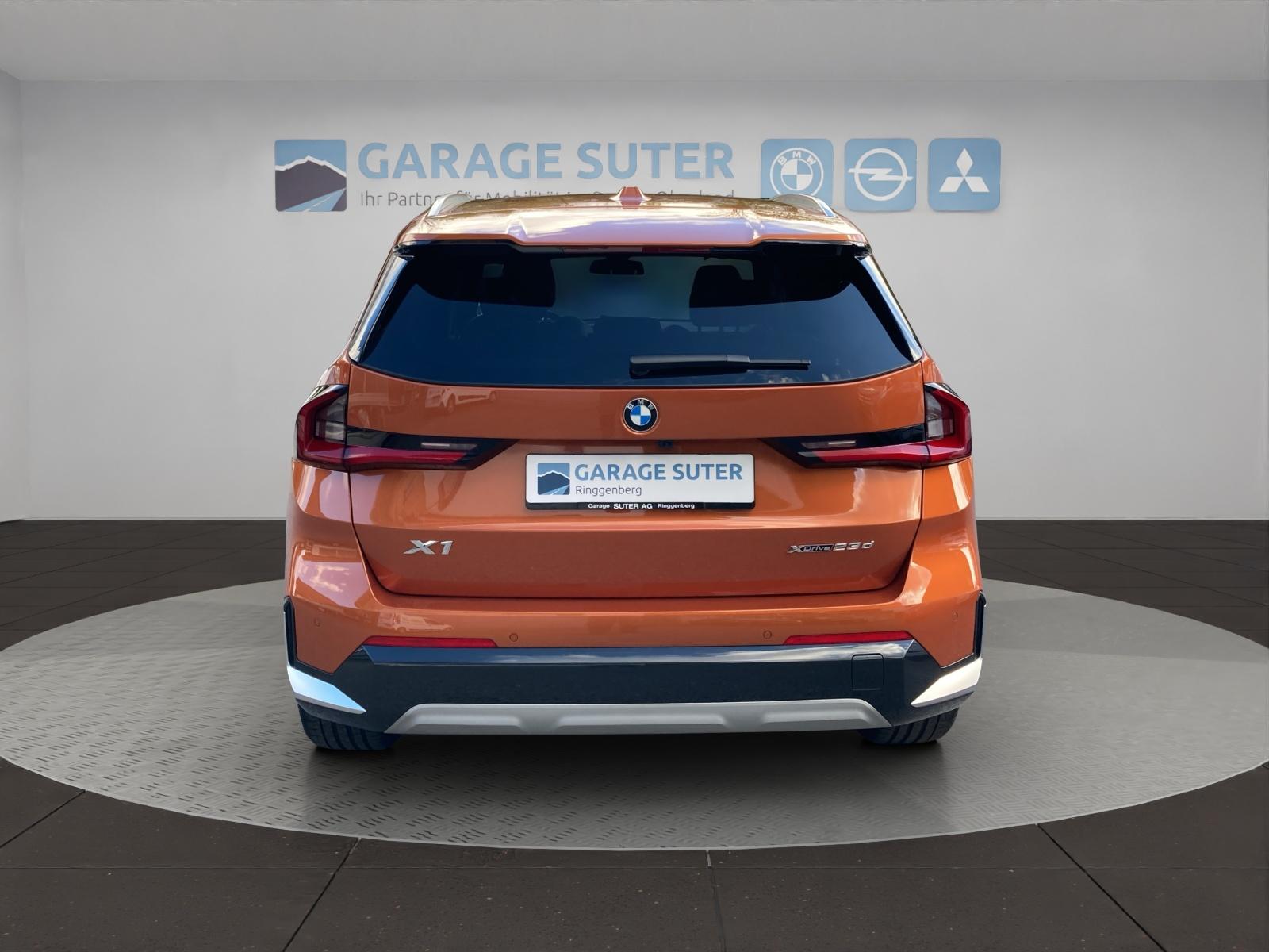 BMW X1 23d xDrive paddles-showroom-element-3