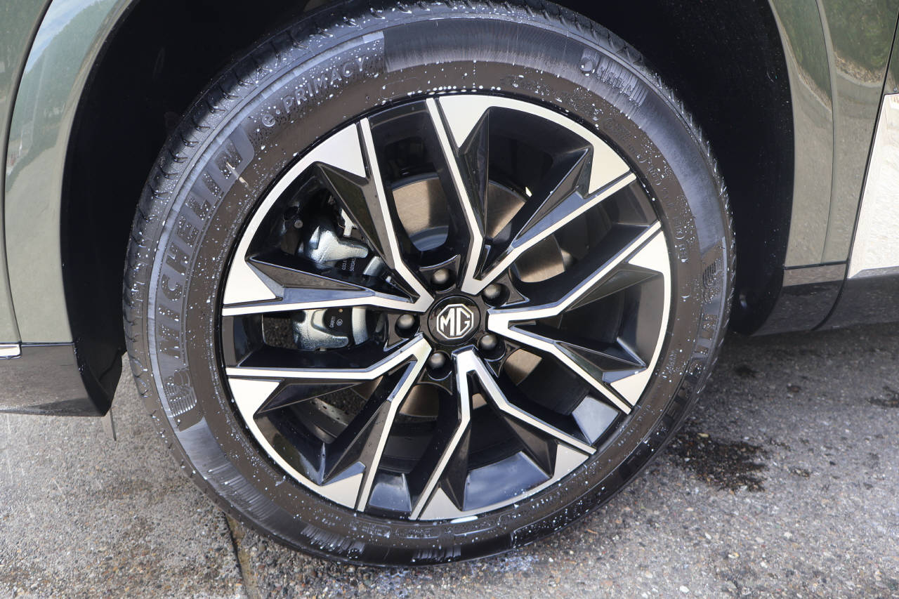 MG S9 1.5 PHEV Premium-image-9