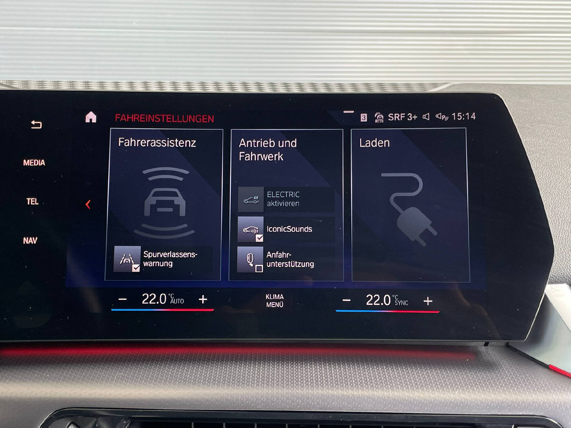 BMW 225e xDrive paddles Active Tourer-image-9
