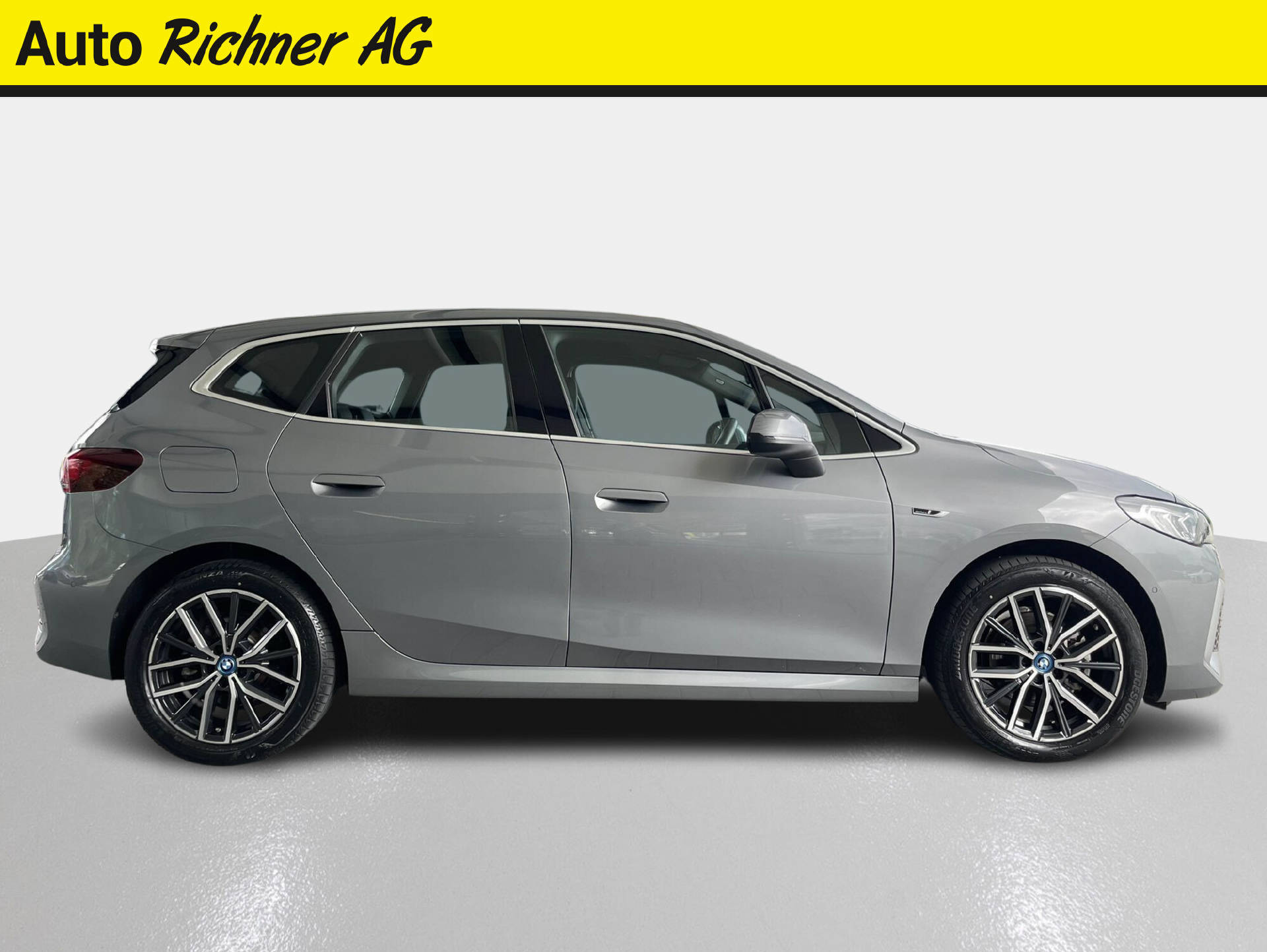 BMW 225e xDrive paddles Active Tourer-image-2