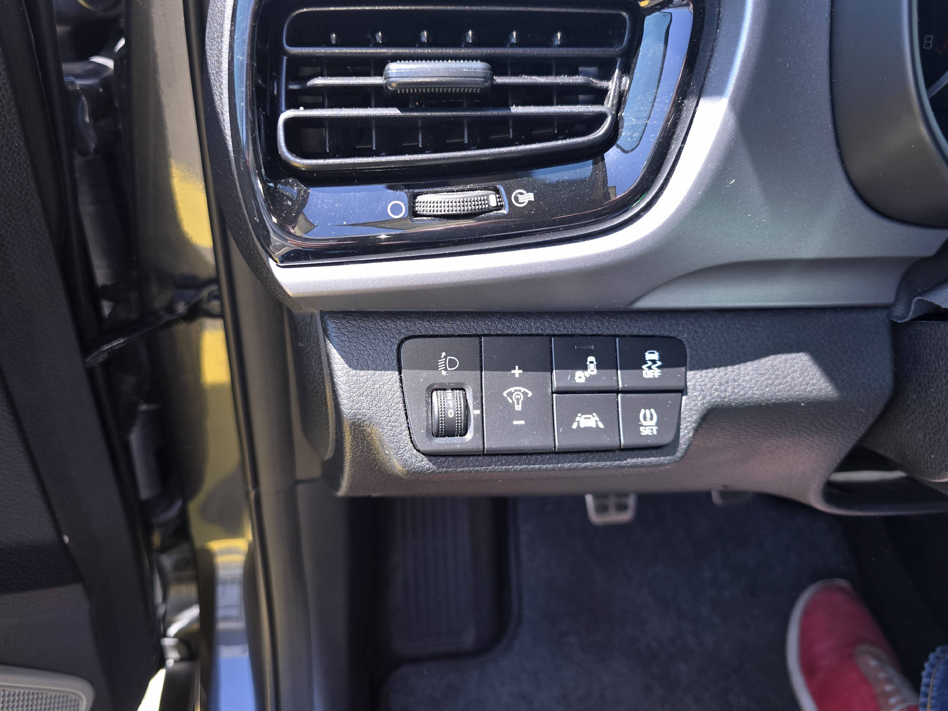 KIA Stonic 1.0 T-GDi-image-7