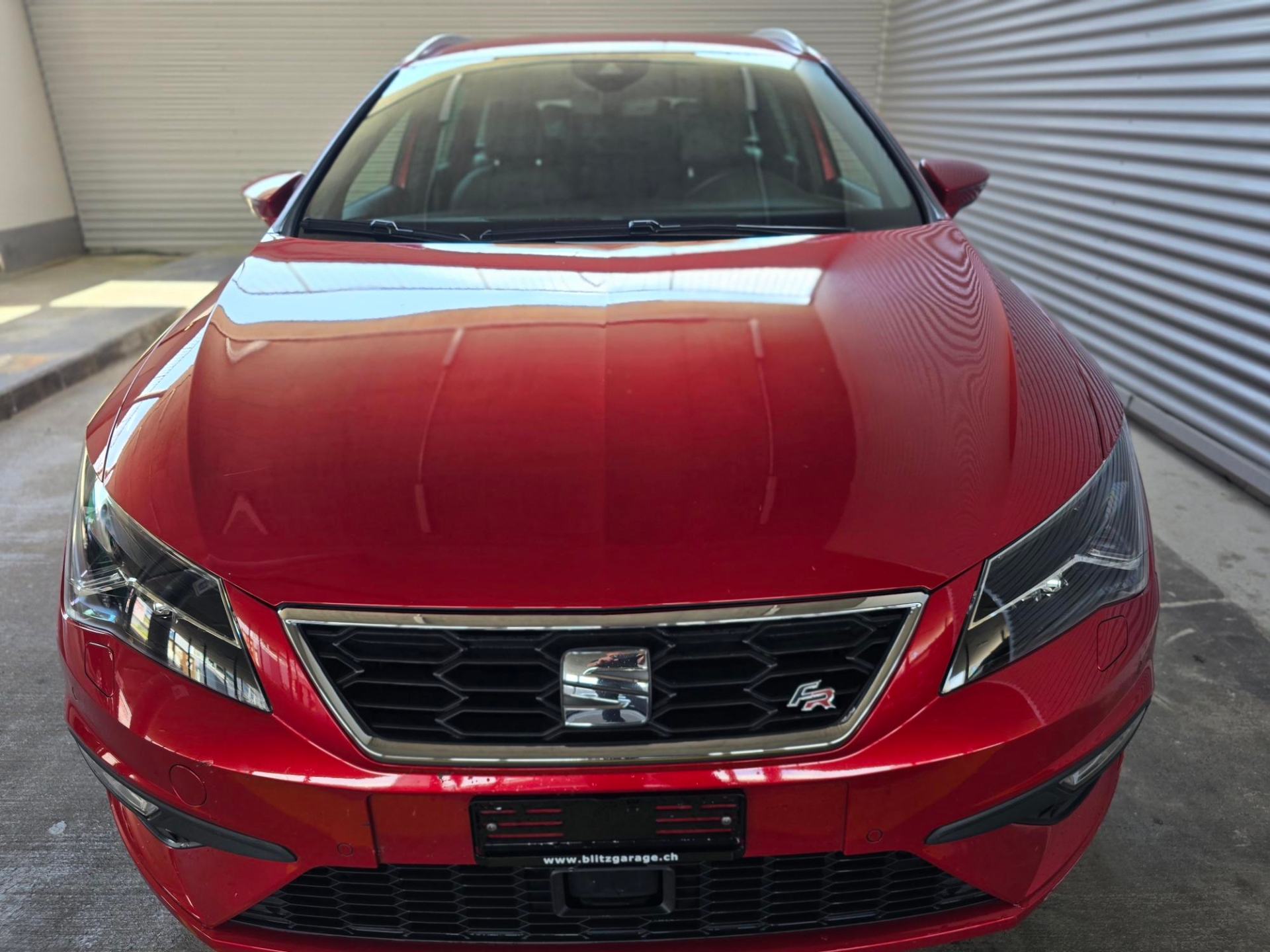 SEAT Leon ST 1.5 TGI FR DSG-image-1