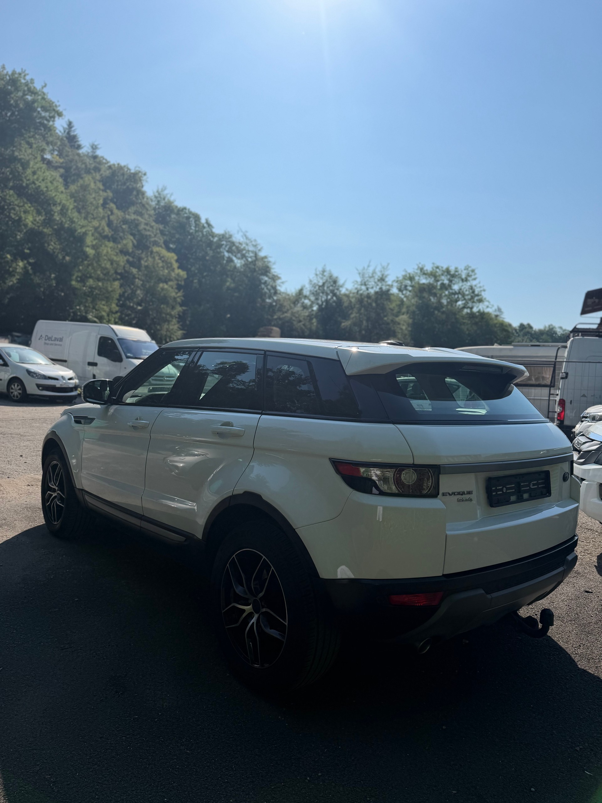 LAND ROVER Range Rover Evoque 2.2 TD4 Pure-image-5