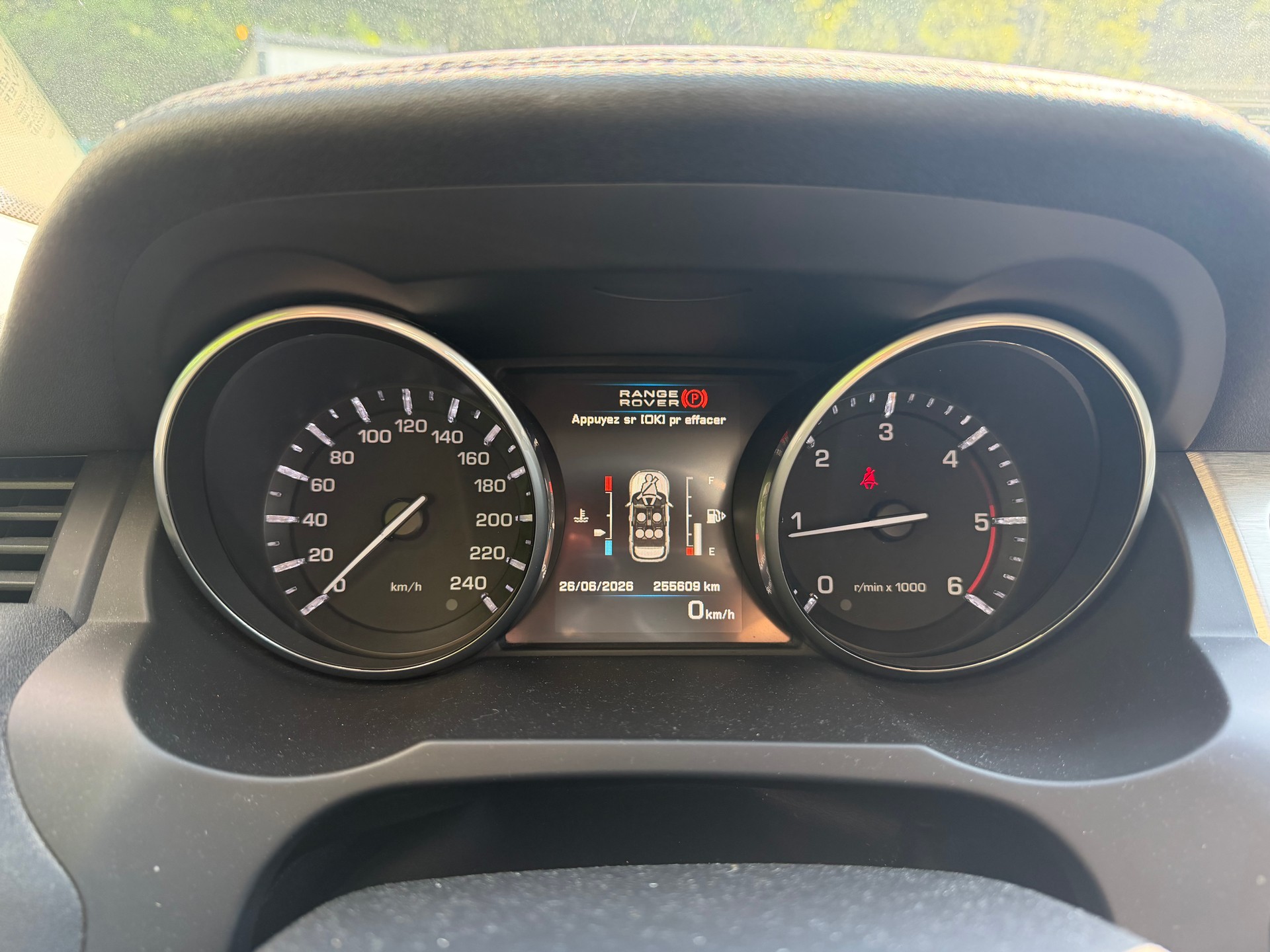 LAND ROVER Range Rover Evoque 2.2 TD4 Pure-image-6