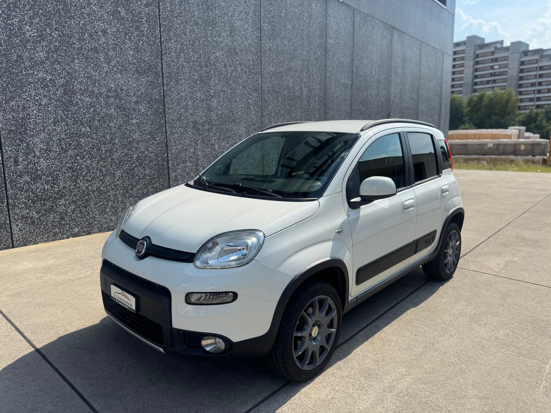 FIAT Panda 1.3 MJ Pop 4x4-image-0
