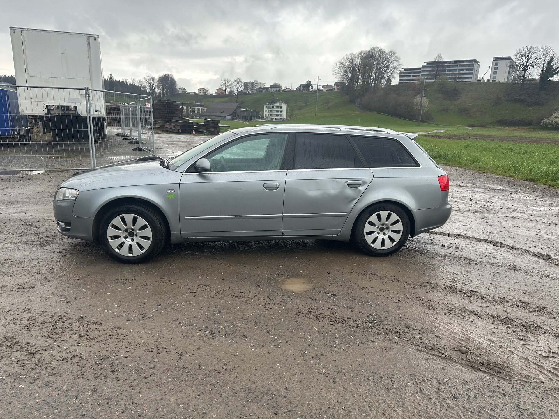 AUDI A4 Avant 3.0 V6 TDI quattro-image-1