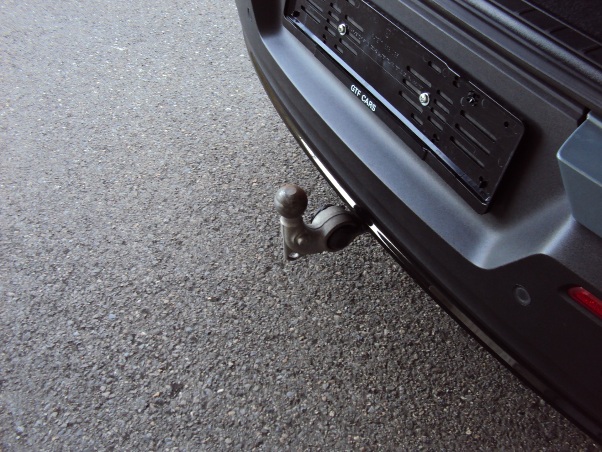 VOLVO XC40 B4 Benzin Mild Hybrid AWD Ultim. Dark DCT-image-7