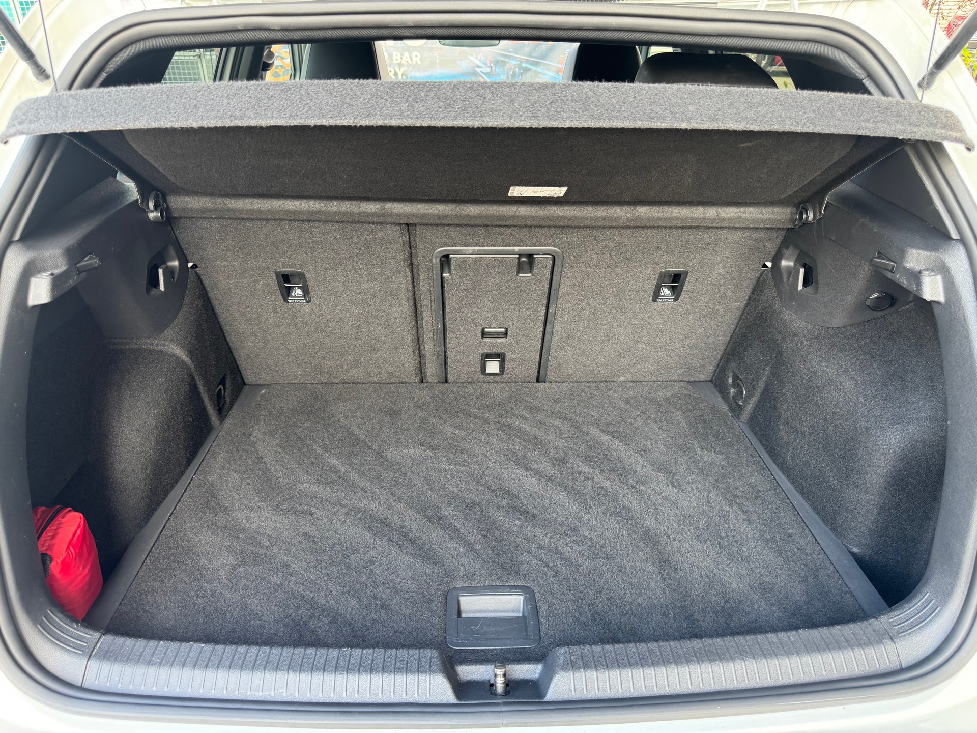 VW GOLF 2.0 GTD DSG *LEDER*PANO*-image-11