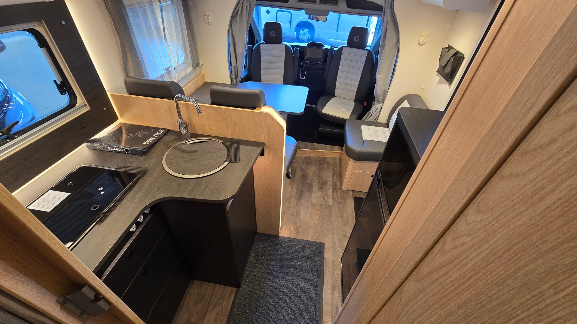 SUNLIGHT T 680 "Adventure Edition" / Ford Transit 2.0EcoBlue 155PS-image-13
