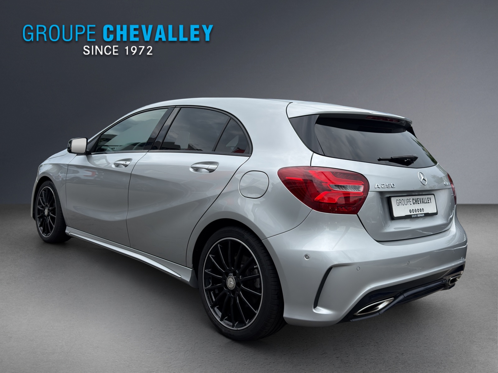MERCEDES-BENZ A 250 AMG Line 4Matic 7G-DCT-image-3