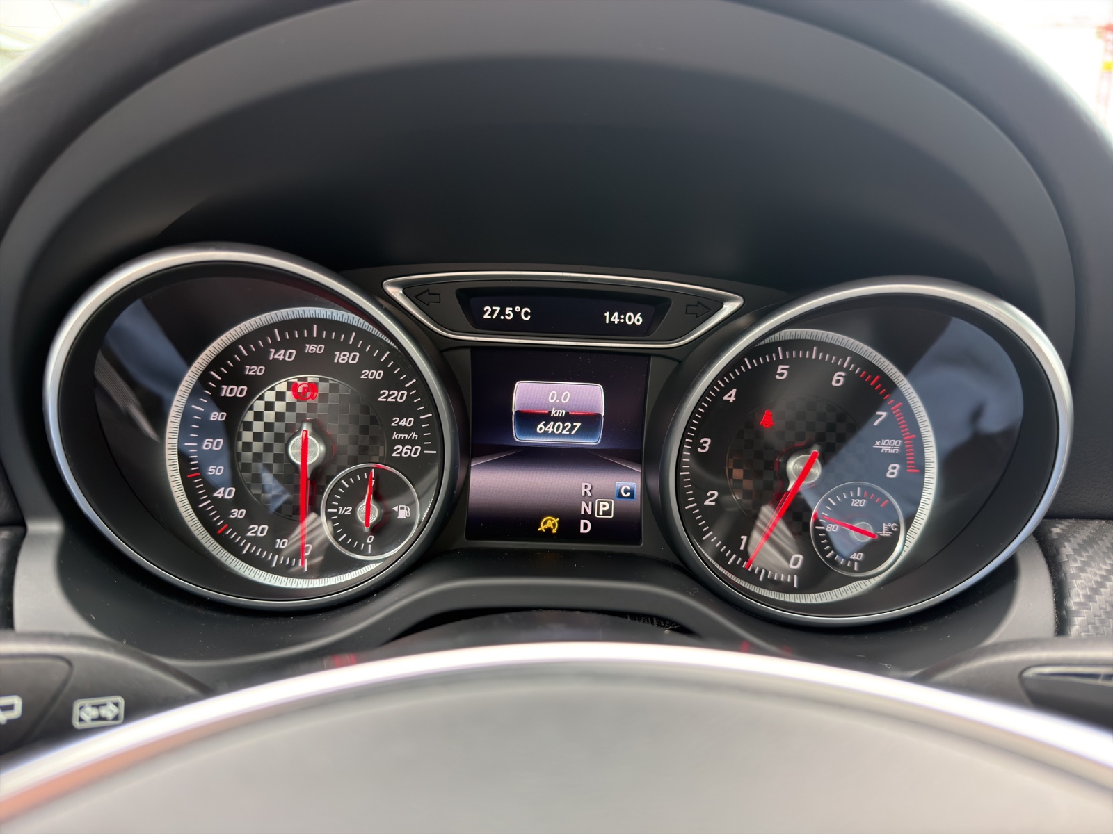 MERCEDES-BENZ A 250 AMG Line 4Matic 7G-DCT-image-13