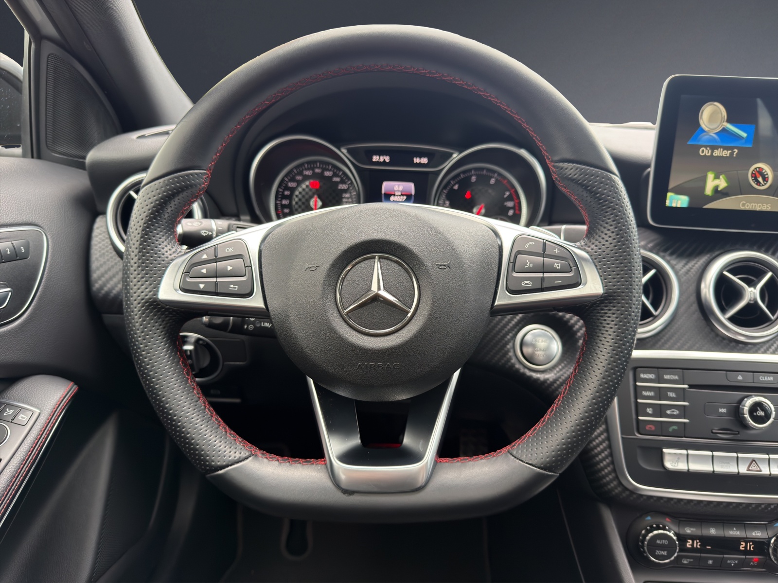 MERCEDES-BENZ A 250 AMG Line 4Matic 7G-DCT-image-14