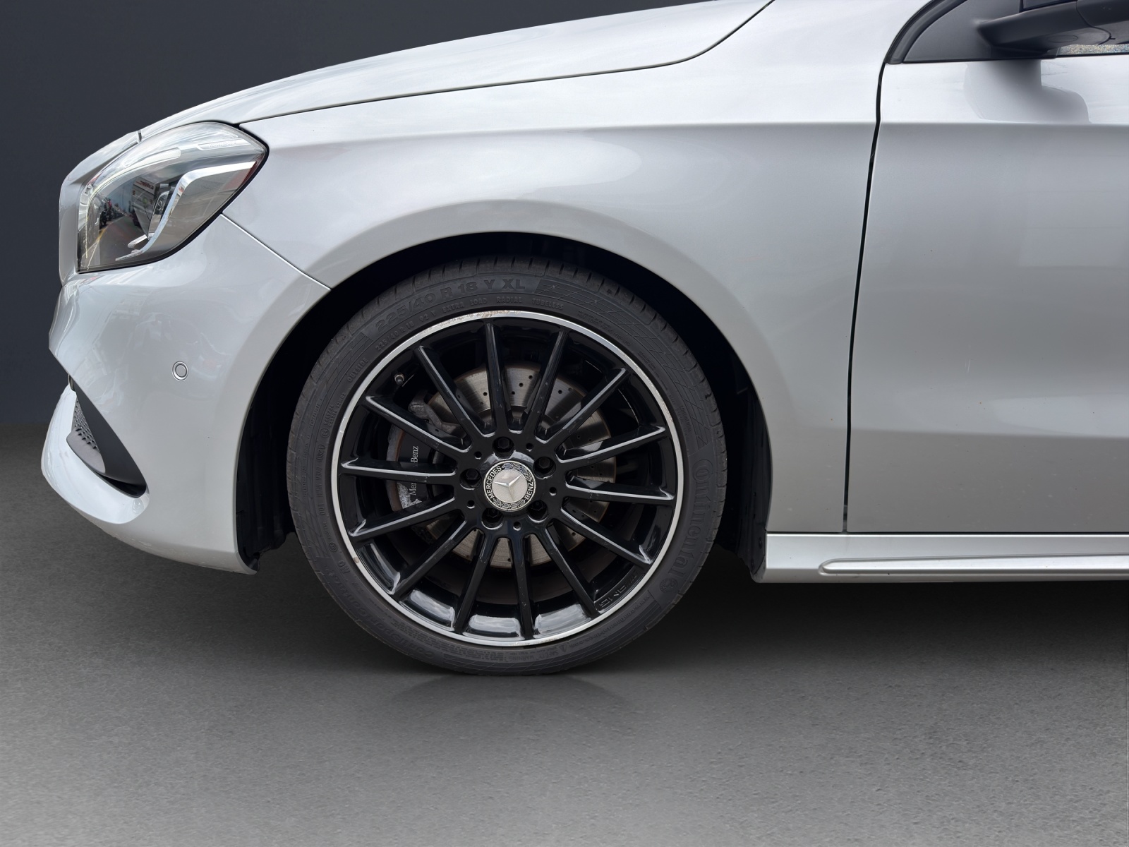 MERCEDES-BENZ A 250 AMG Line 4Matic 7G-DCT-image-9