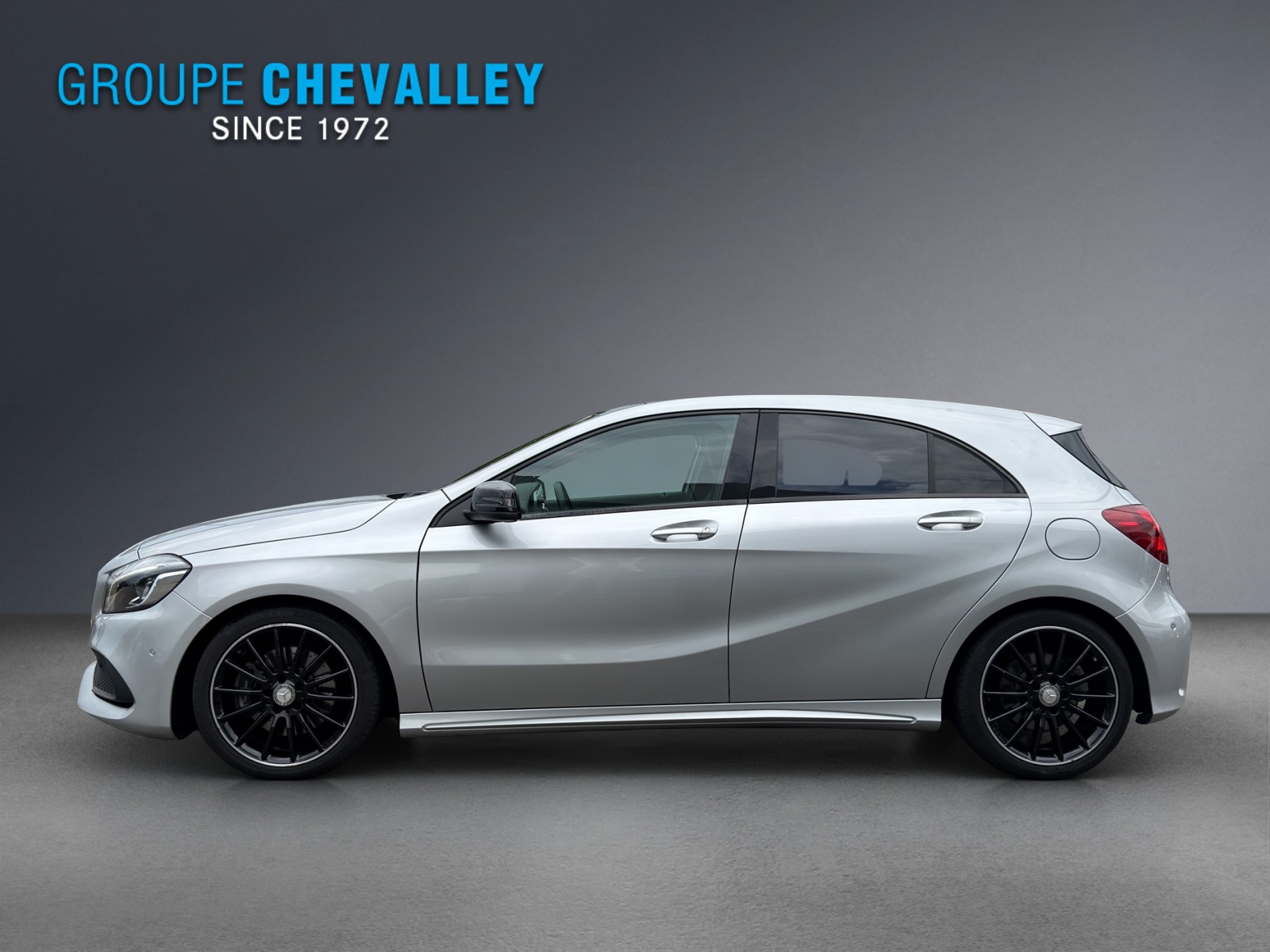 MERCEDES-BENZ A 250 AMG Line 4Matic 7G-DCT-image-2