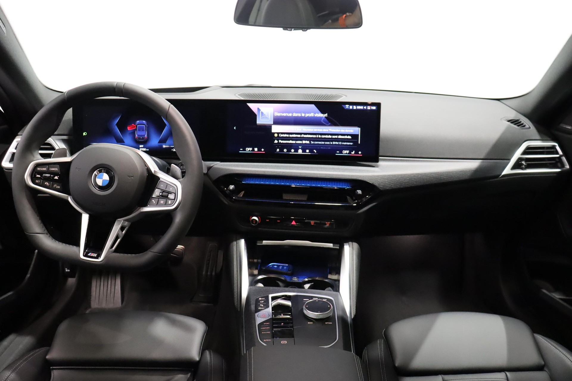 BMW 230i Coupé-image-8