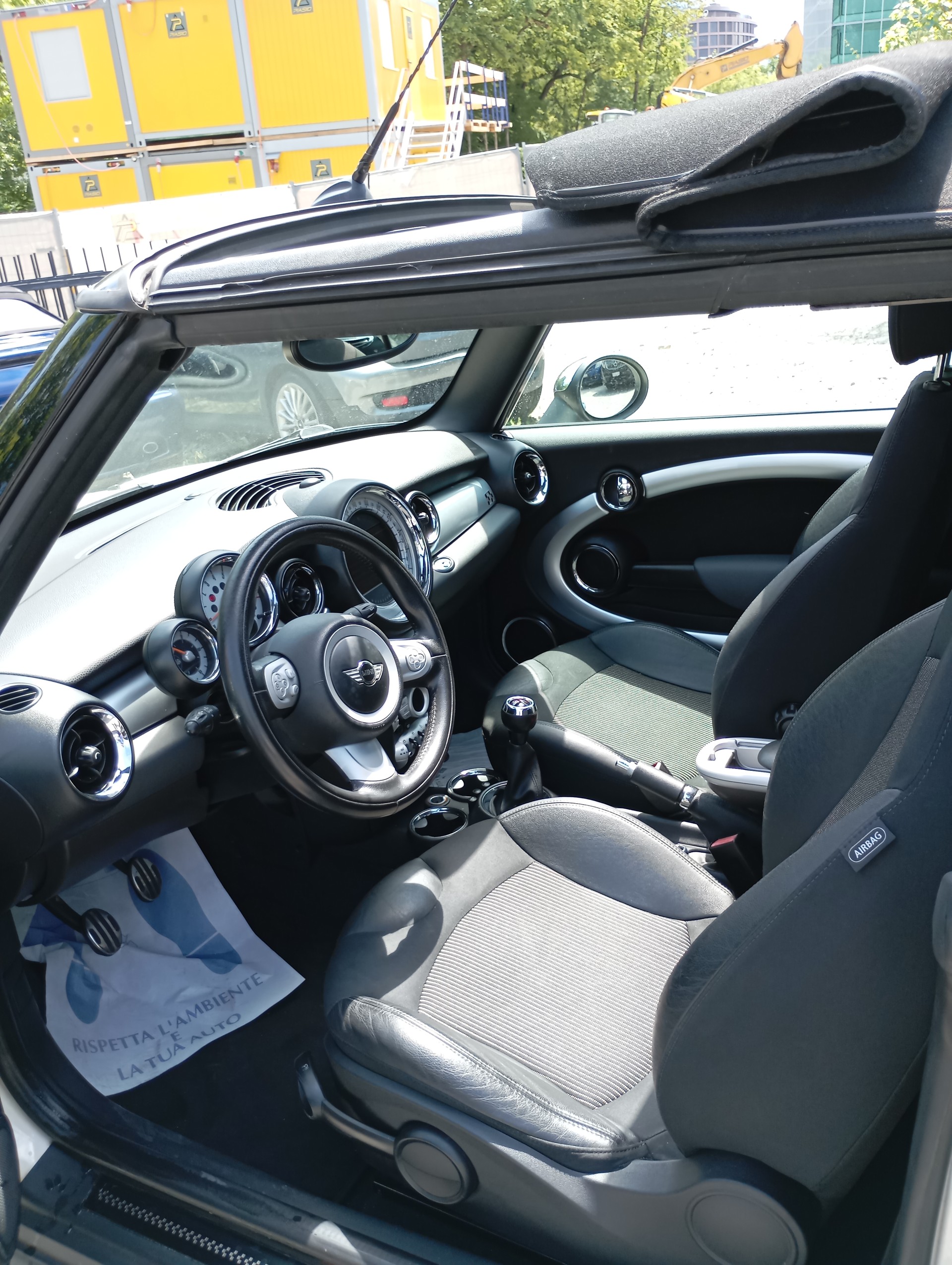 MINI Cooper John Cooper Works Cabriolet-image-10