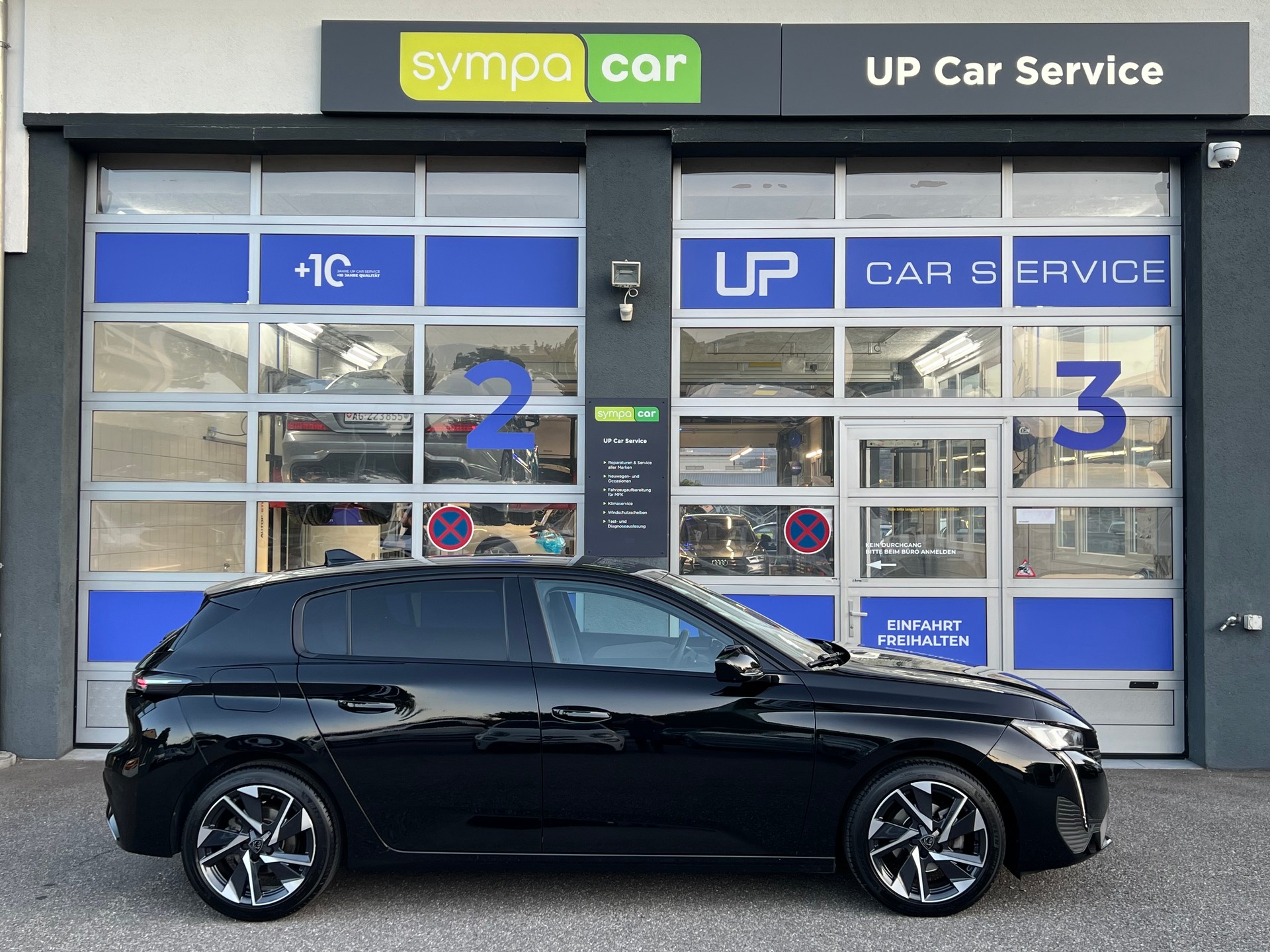 PEUGEOT 308 1.2 PureTech Allure Pack-image-3