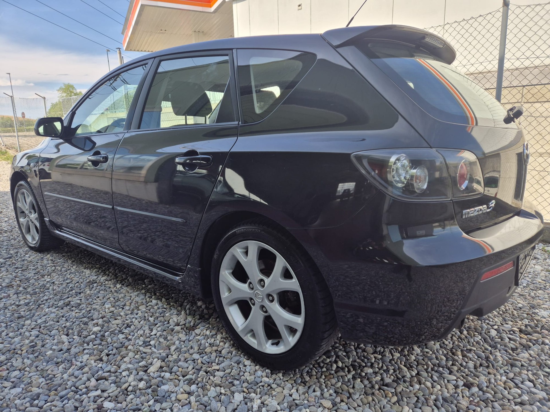 MAZDA 3 2.0 Hatchback 16V Sport-image-4