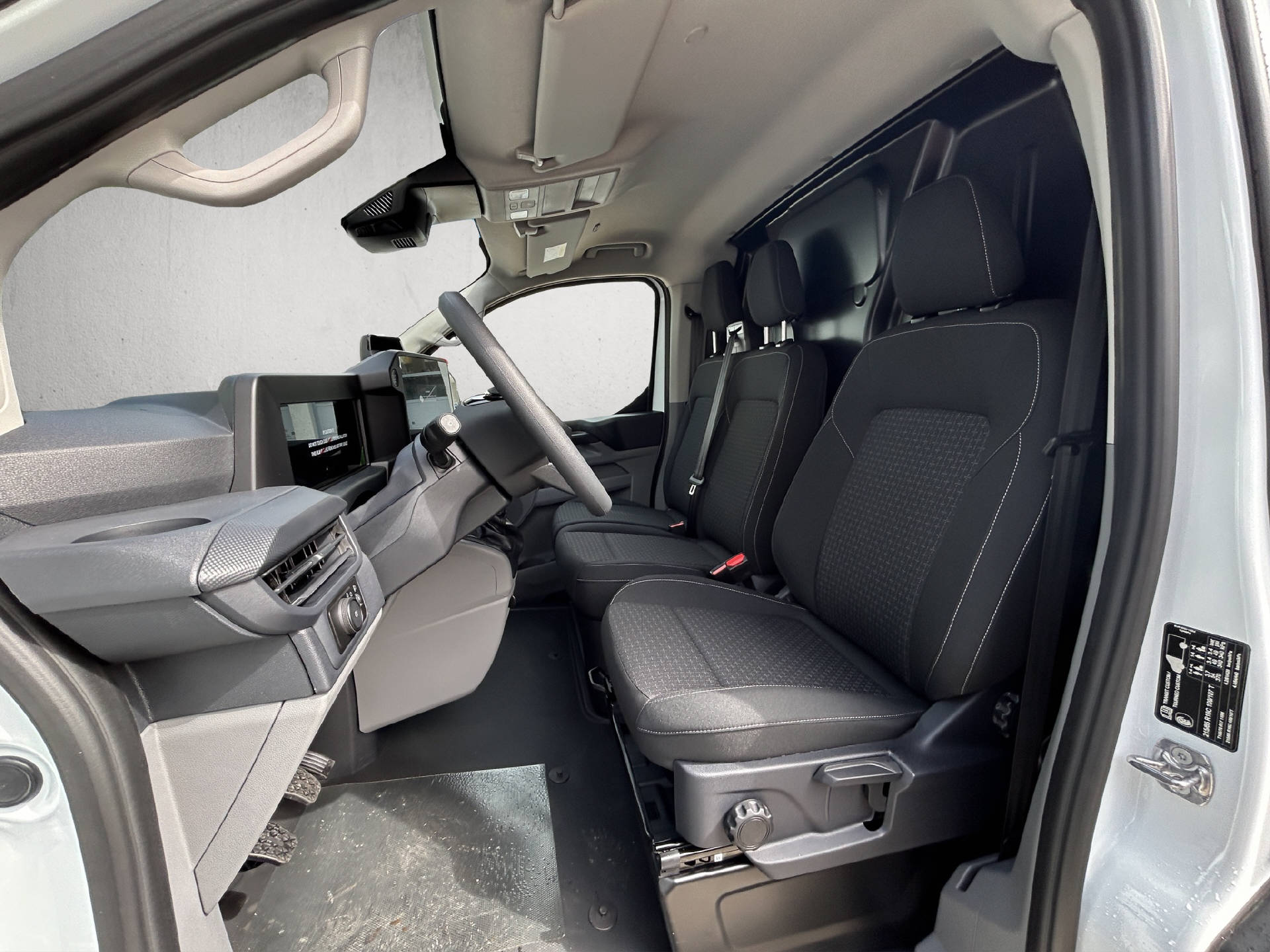 FORD Transit Custom Van 280 L1 2.0 EcoBlue 136 Trend-image-9