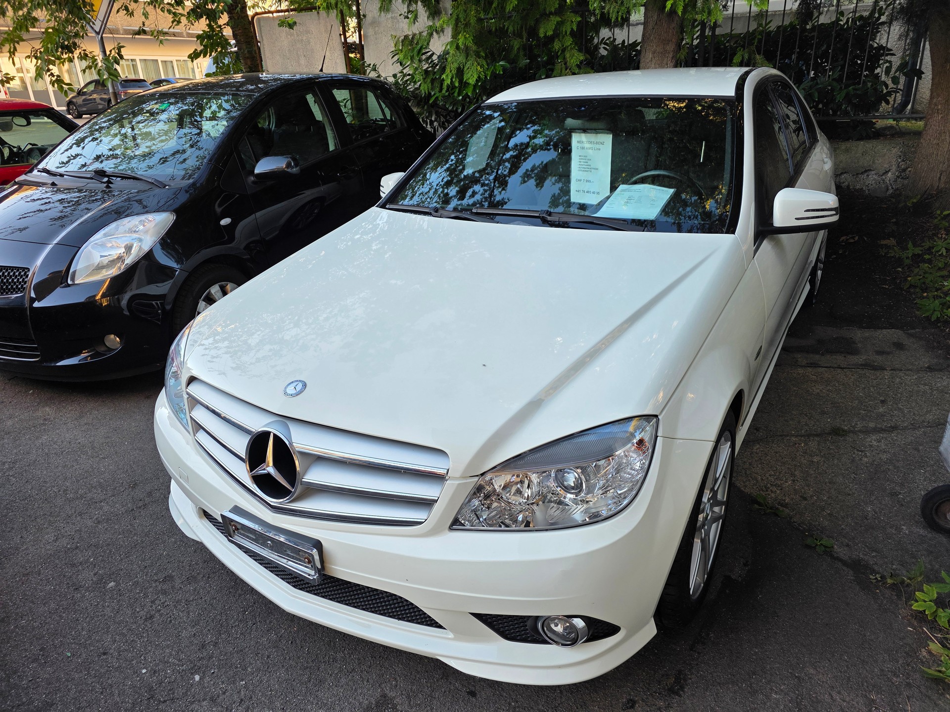 MERCEDES-BENZ C 180 Kompressor BlueEff. White Star Aut.-showroom-element-3