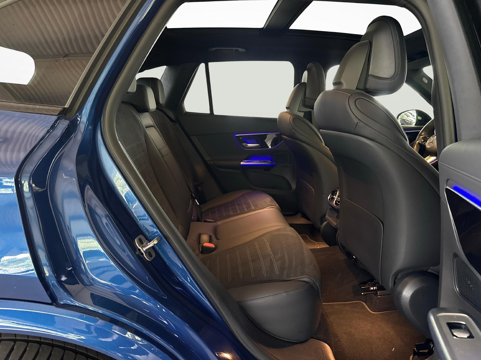 MERCEDES-BENZ GLC 400 e AMG Line 4matic - Gancio traino elettrico incluso-image-11
