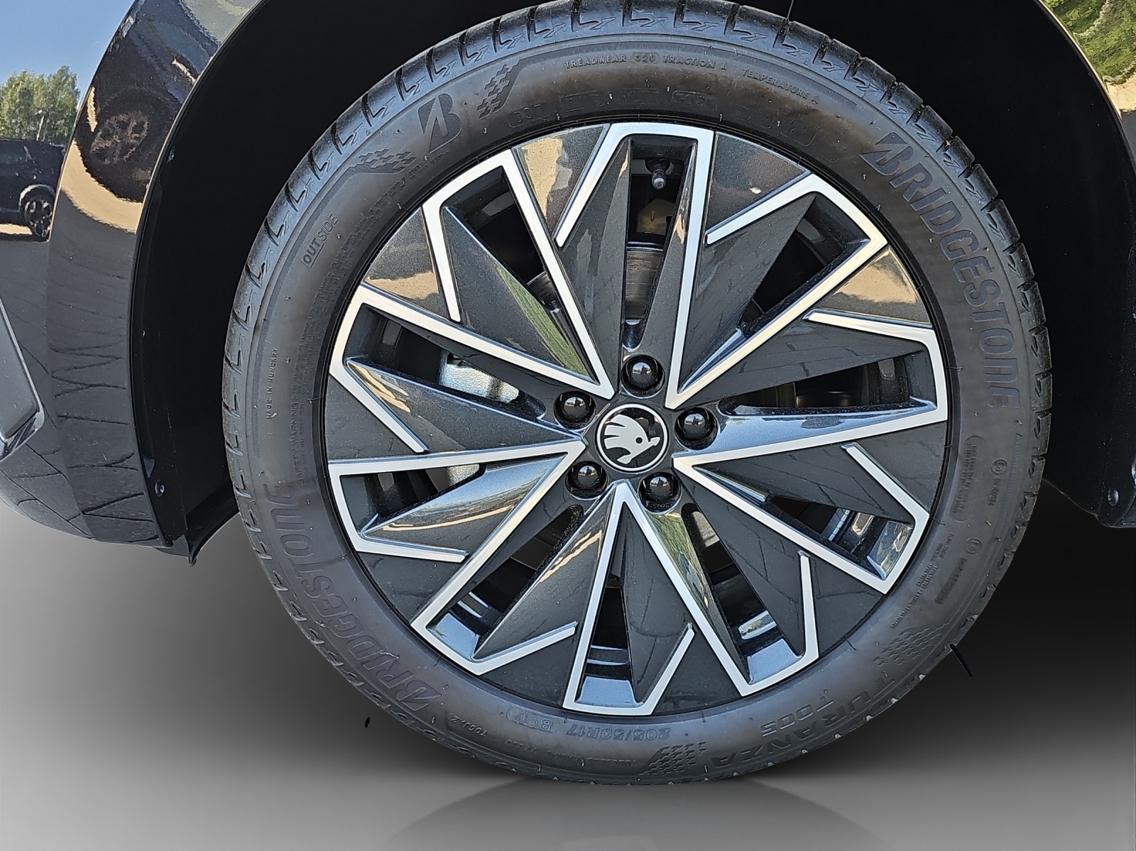 SKODA Scala 1.5 TSI Dynamic DSG-image-13