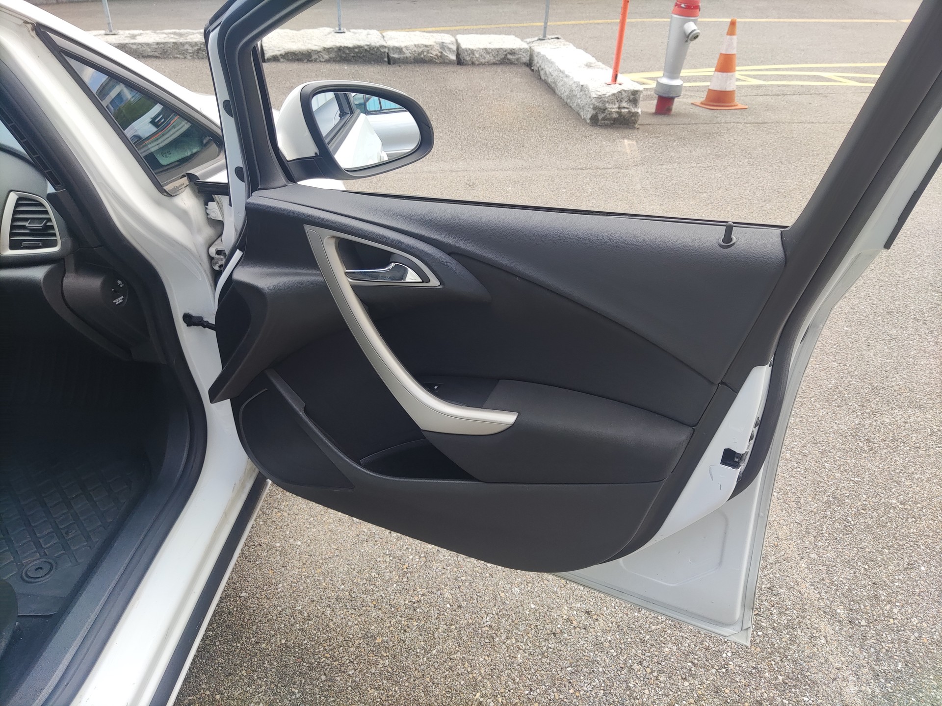 OPEL Astra 1.6i 16V Automatic-image-4