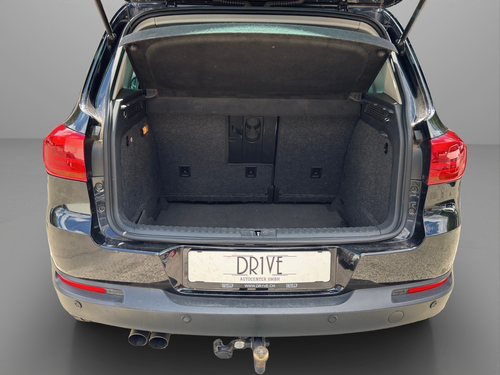 VW Tiguan 2.0 TDI BlueMotion Sport&Style 4Motion DSG-image-11