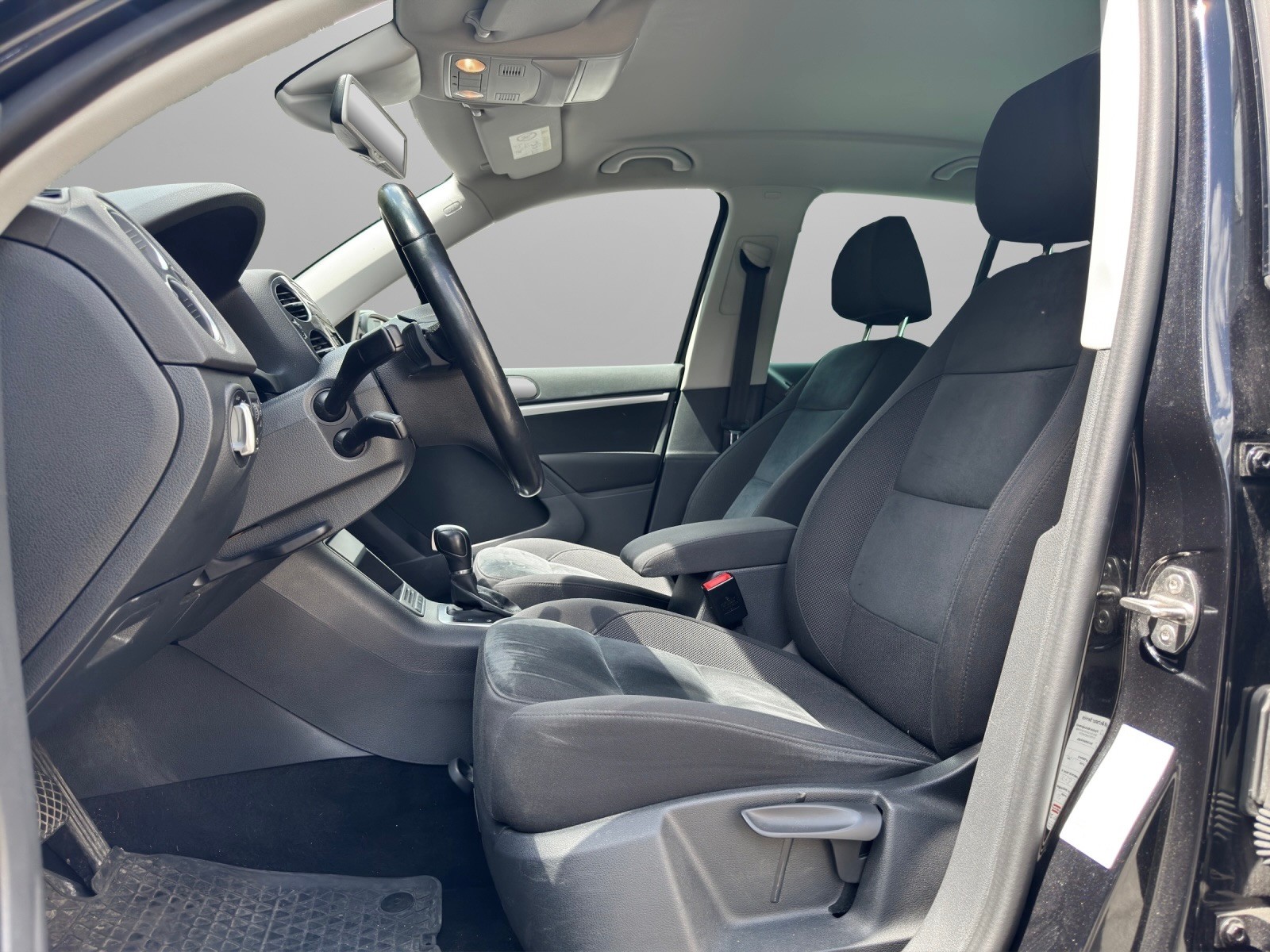 VW Tiguan 2.0 TDI BlueMotion Sport&Style 4Motion DSG-image-7