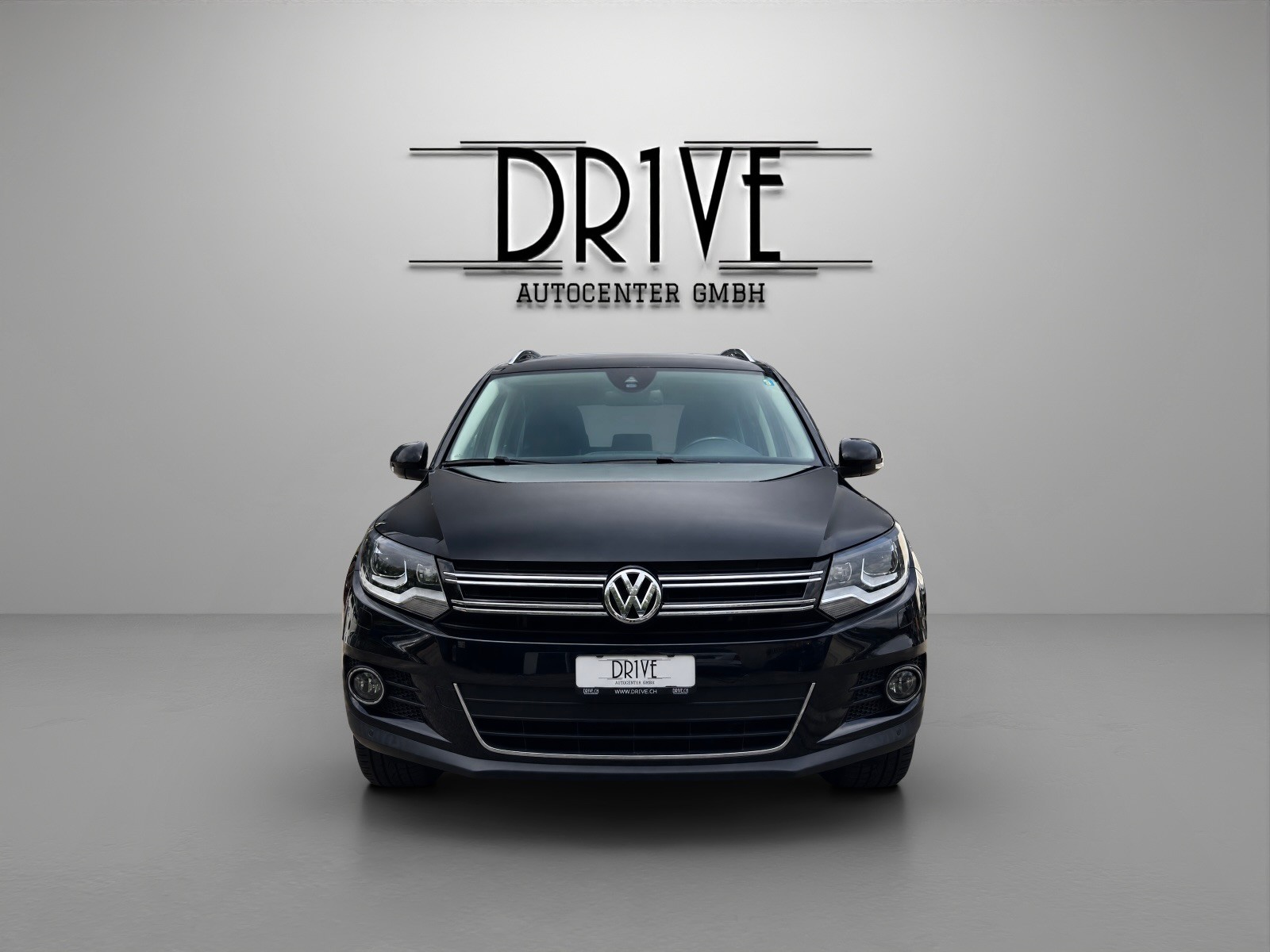 VW Tiguan 2.0 TDI BlueMotion Sport&Style 4Motion DSG-image-1