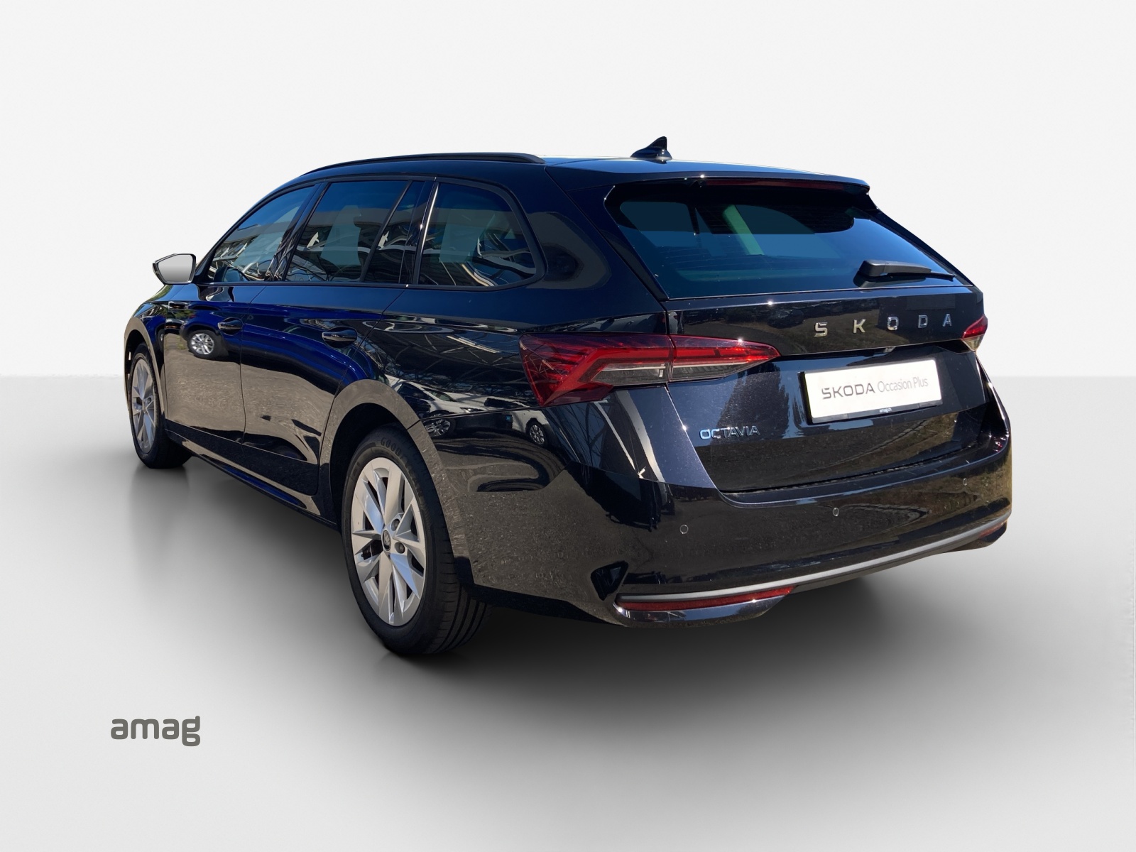 SKODA Octavia Combi 1.5 TSI mHEV DSG Dynamic-showroom-element-2