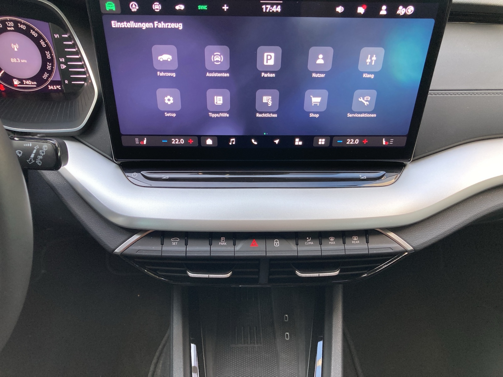 SKODA Octavia Combi 1.5 TSI mHEV DSG Dynamic-image-10