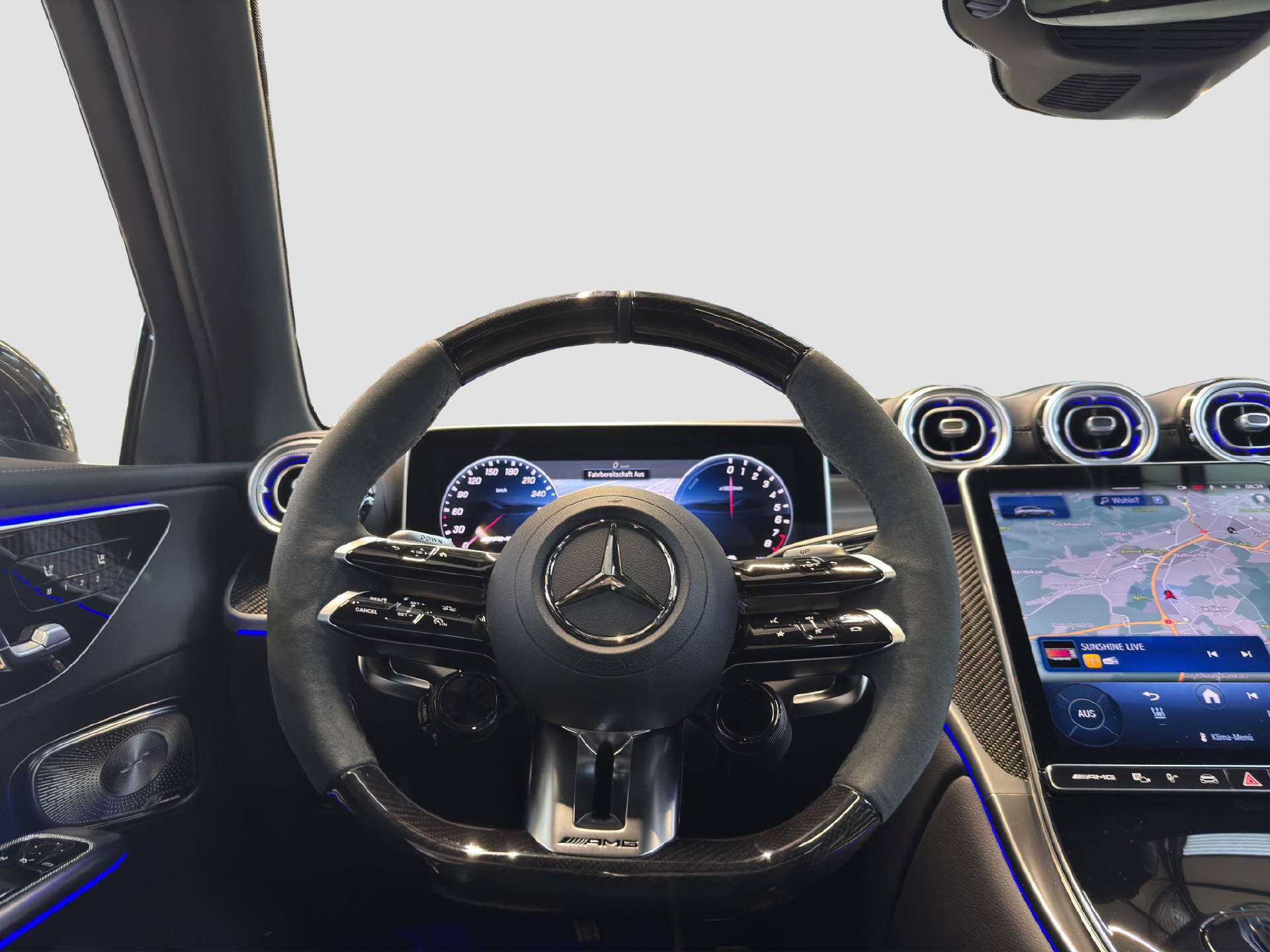 MERCEDES-BENZ GLC 63 AMG S E Performance-image-8
