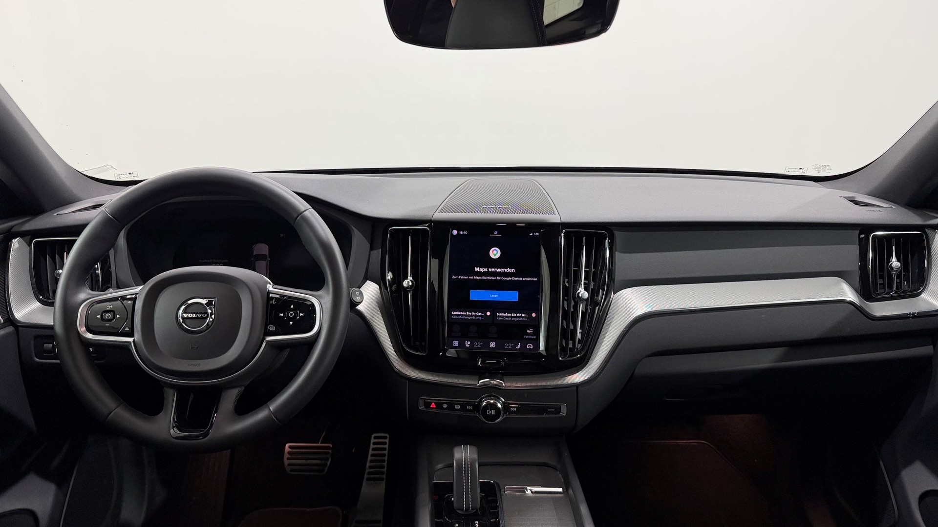 VOLVO XC60 B4 D AWD R-Design-image-4