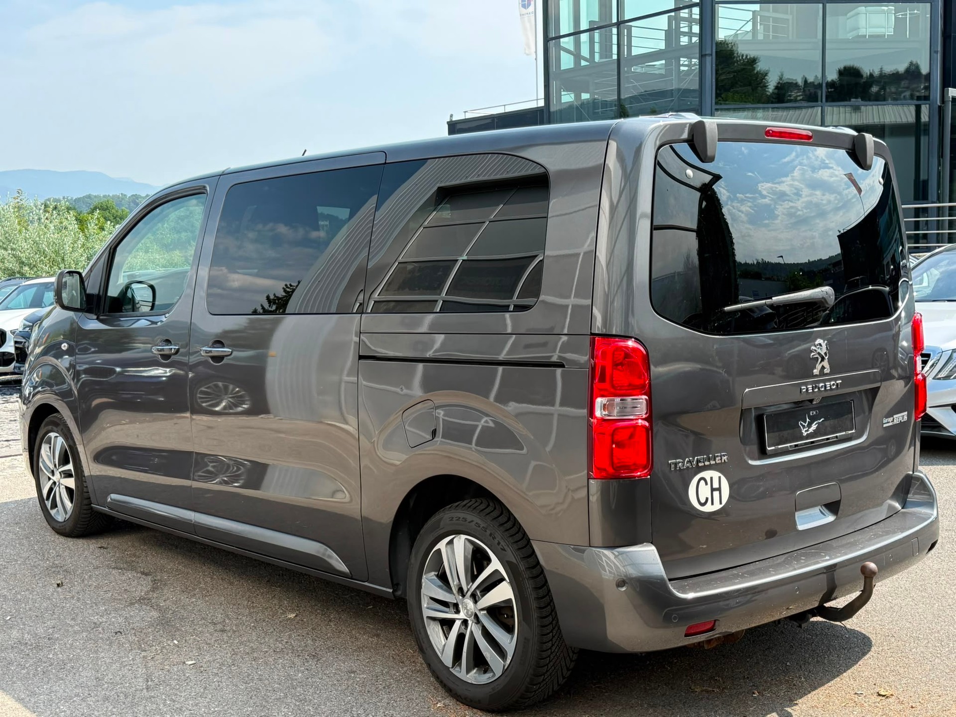 PEUGEOT Traveller 2.0 BlueHDi Active Standard EAT / 8 Plätze-image-4