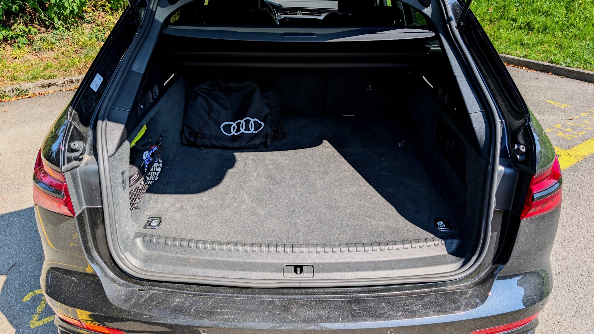 AUDI 2.0 50 TFSI e S Line quattro S-Tronic-image-2