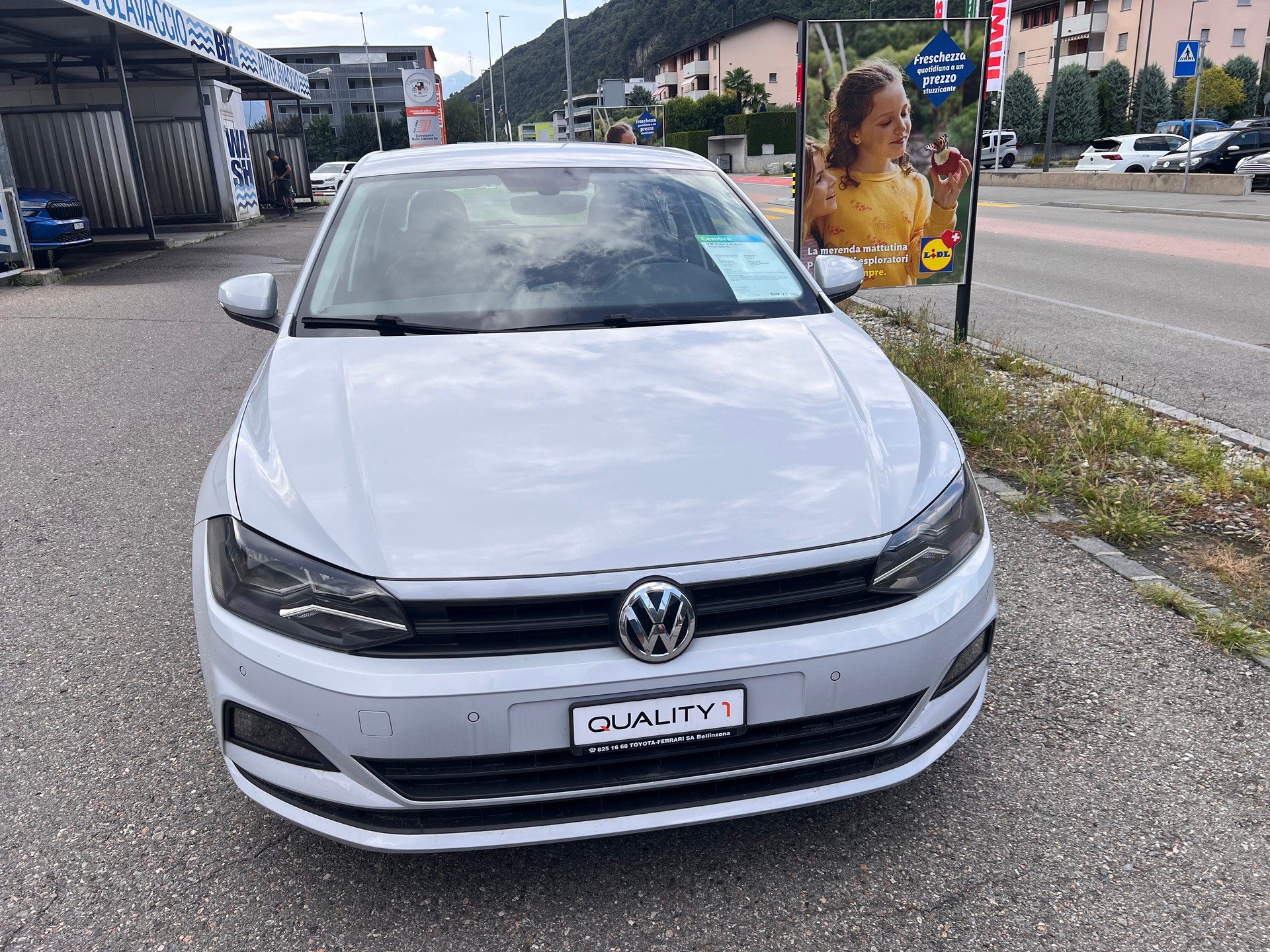 VW Polo 1.0 BMT Trendline-image-2