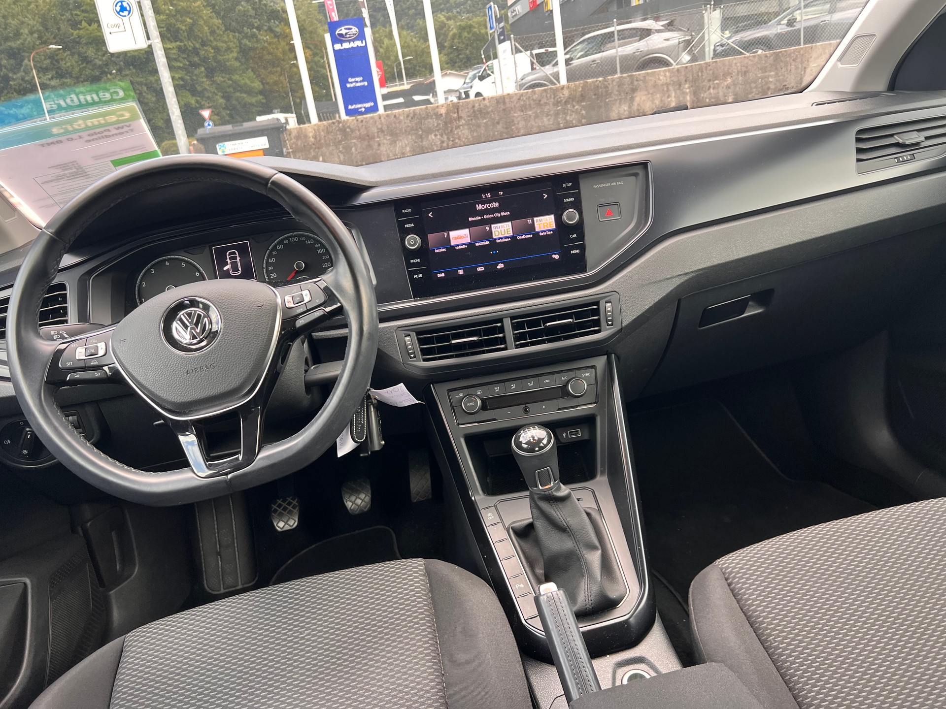 VW Polo 1.0 BMT Trendline-image-9