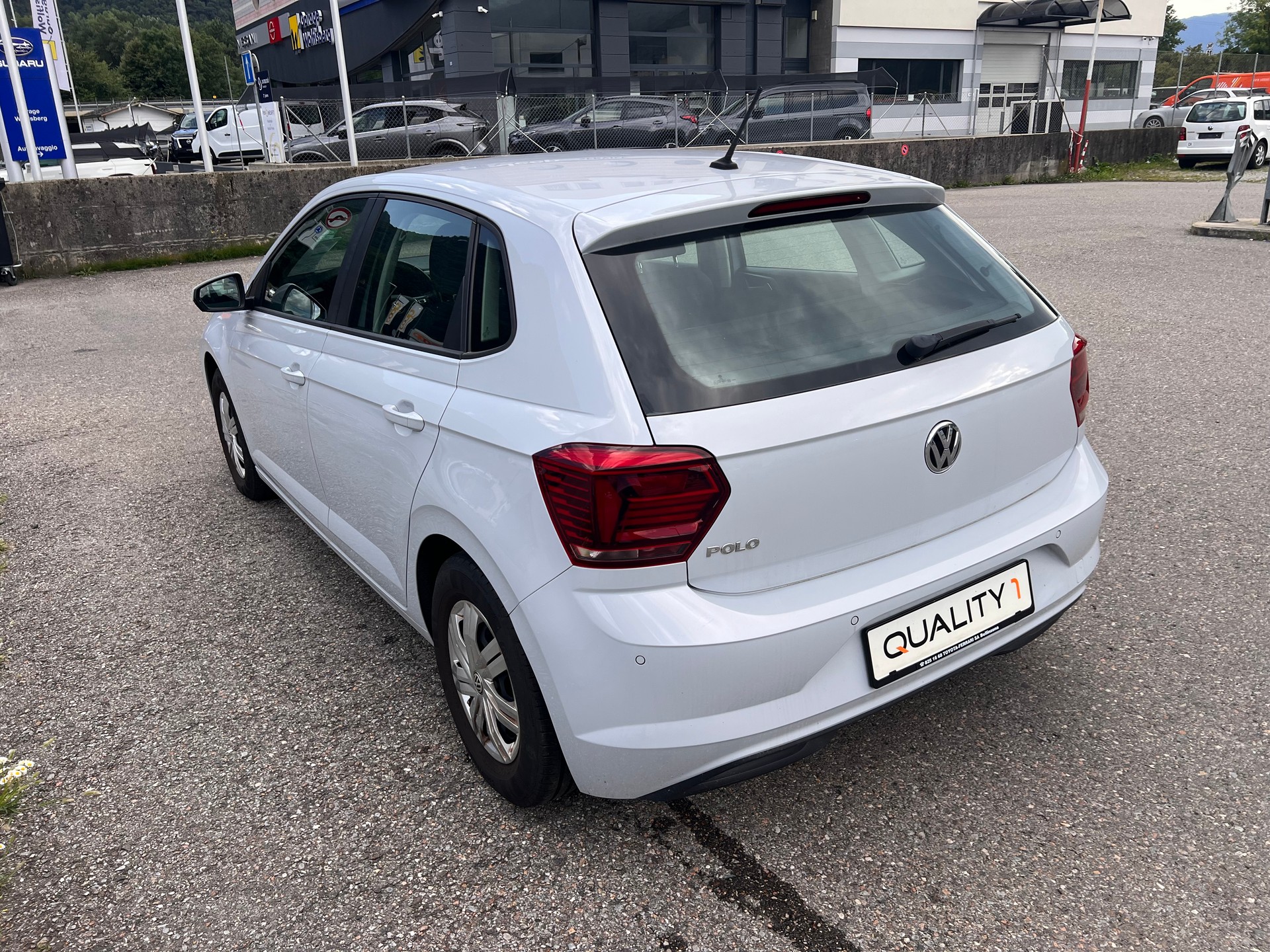 VW Polo 1.0 BMT Trendline-image-4
