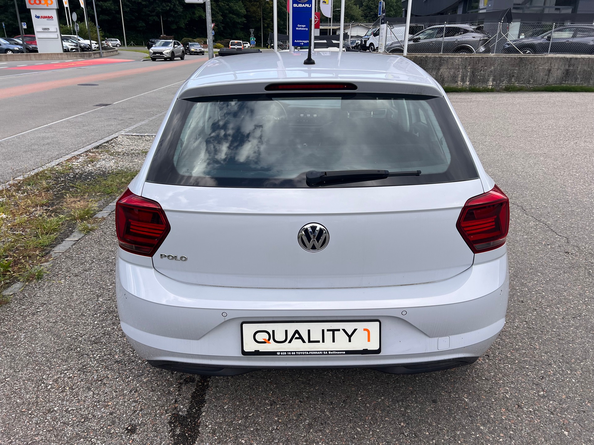 VW Polo 1.0 BMT Trendline-image-5