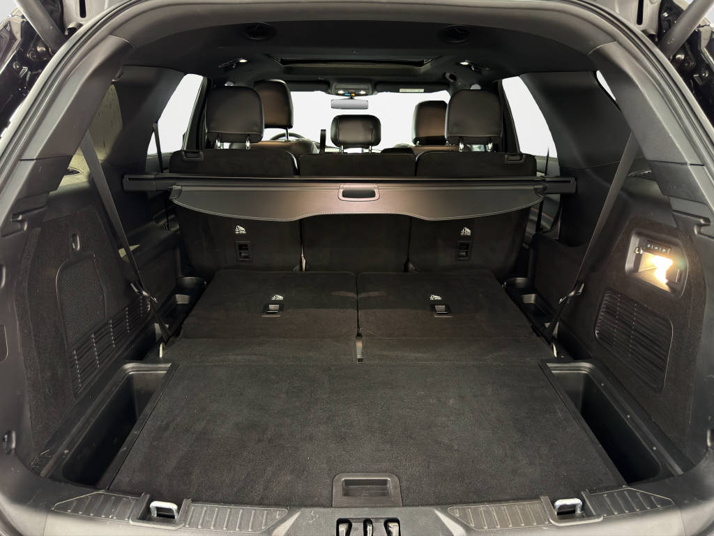 FORD Explorer 3.0 V6 Plug-in Hybrid ST-Line-image-12