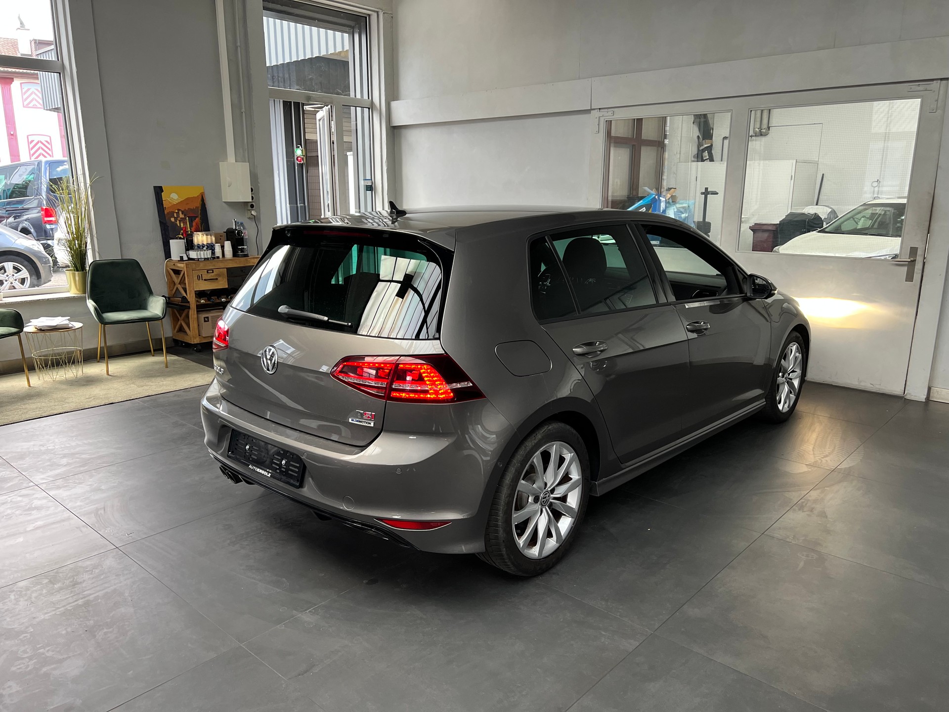 VW Golf 1.4 TSI Cup R-Line DSG-image-3