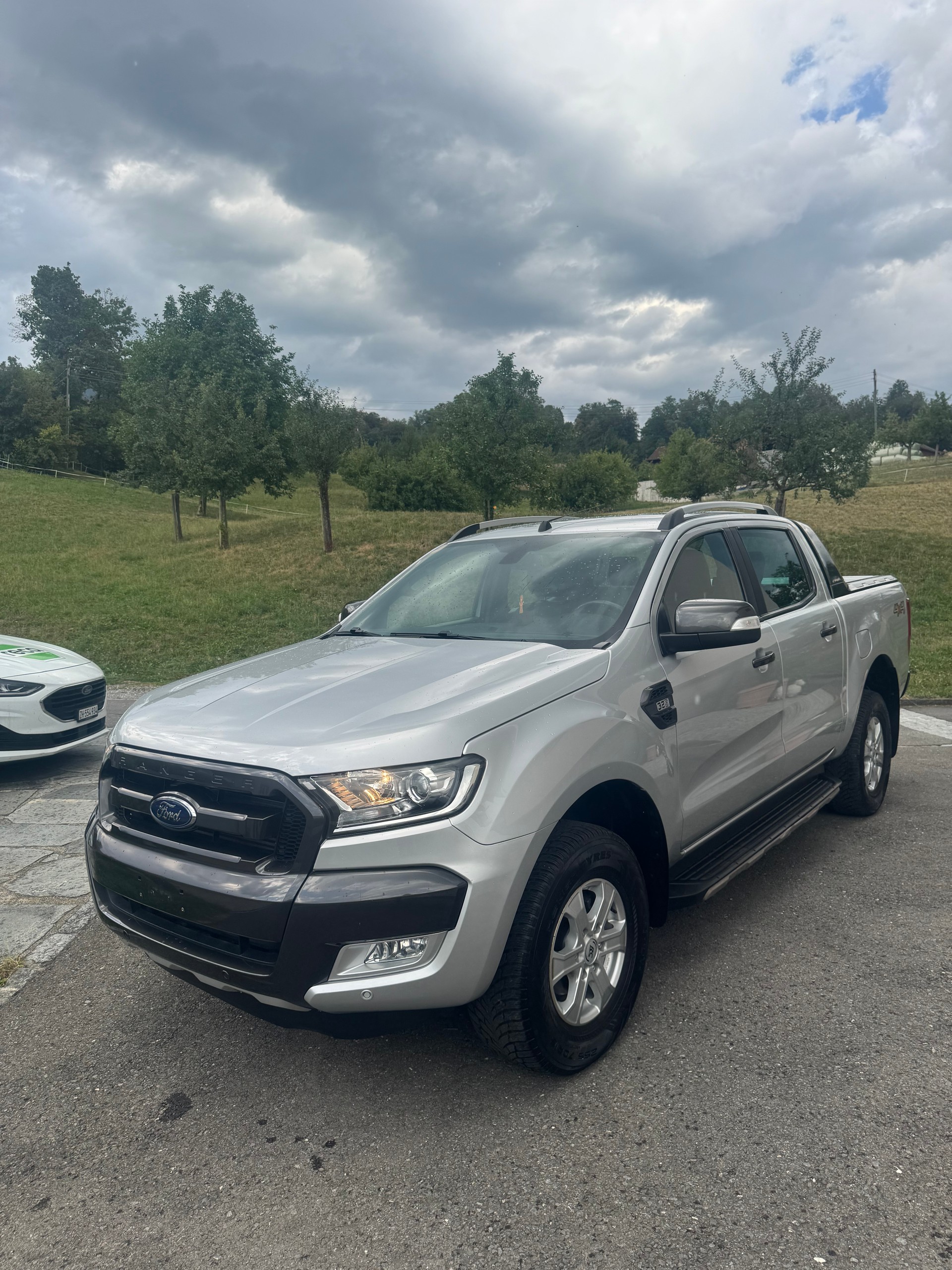 FORD 3.2 TDCi 4x4 Wildtrak-image-4