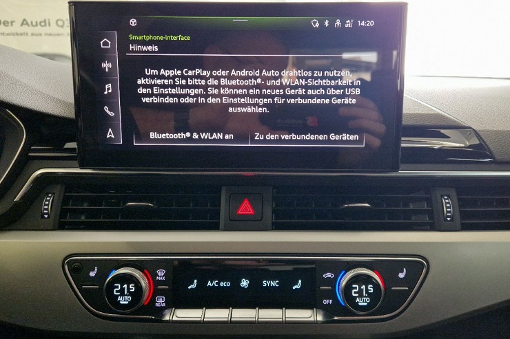 AUDI A4 Avant 40 TDI quattro S-tronic S-Line Attraction-image-11