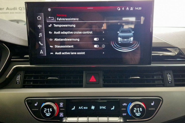 AUDI A4 Avant 40 TDI quattro S-tronic S-Line Attraction-image-10