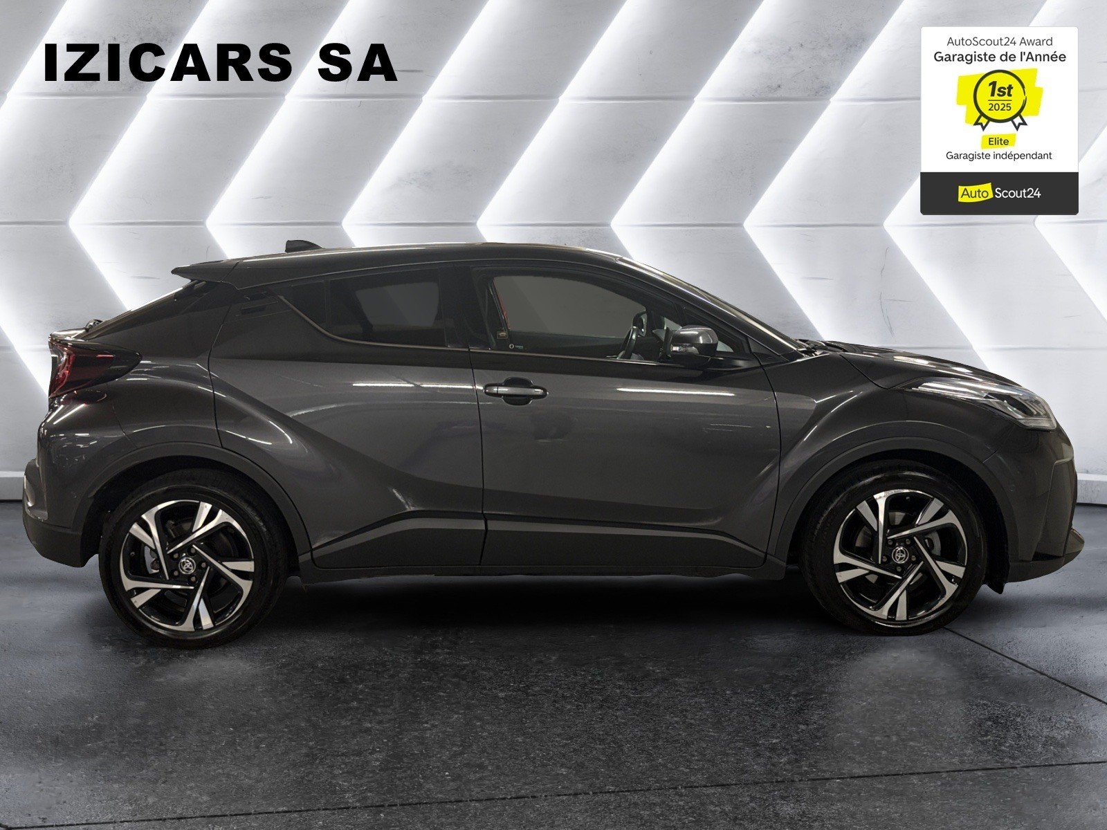 TOYOTA C-HR 2.0 HSD CVT Trend/ #1 Elite Dealer – AutoScout24 Award 2025 Winner-image-9